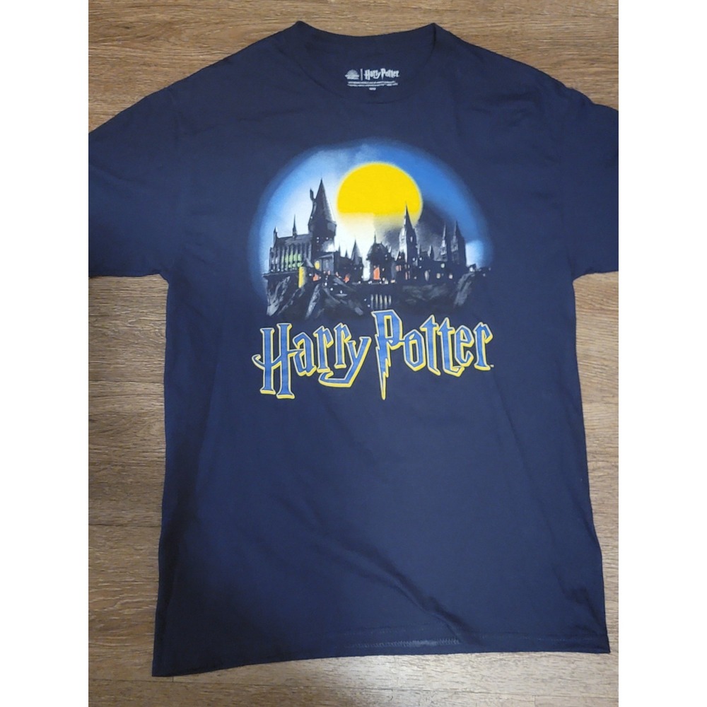 Wizarding World Of Harry Potter Hogwarts Castle Men's Short Sleeve Size‎ M NWOT